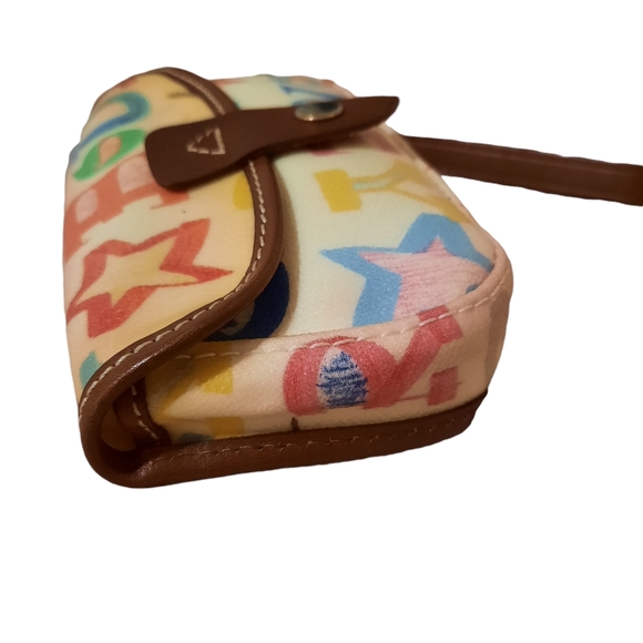🔥🔥Dooney & Bourke Wristlet with Fun Graffiti Style Writing - Picture 4 of 9